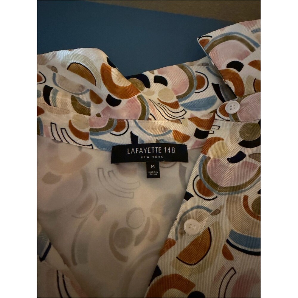 Lafayette 148 100% Silk Art Deco Geometric Print Short Sleeve Blouse M - Picture 5 of 13